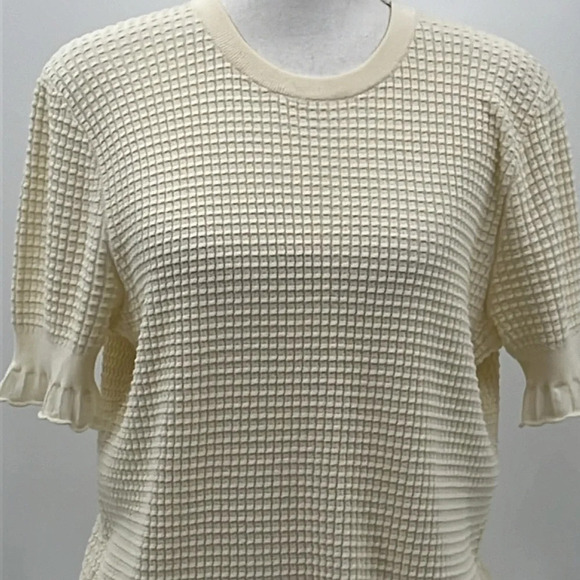 Theory Bristol Waffle Ruffle Trim Knit Top in Ivory - NWOT - Size Medium - Picture 4 of 8